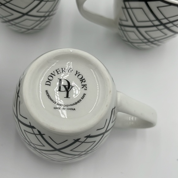 Dover & York 4 Geometric Coffee Mugs - Picture 3 of 3